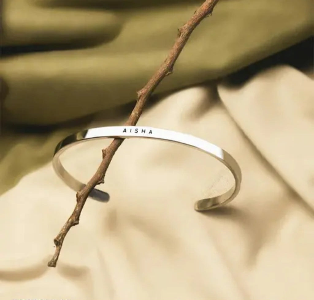 Engraved Customized Name Bracelets – A Symbol of Love & Identity